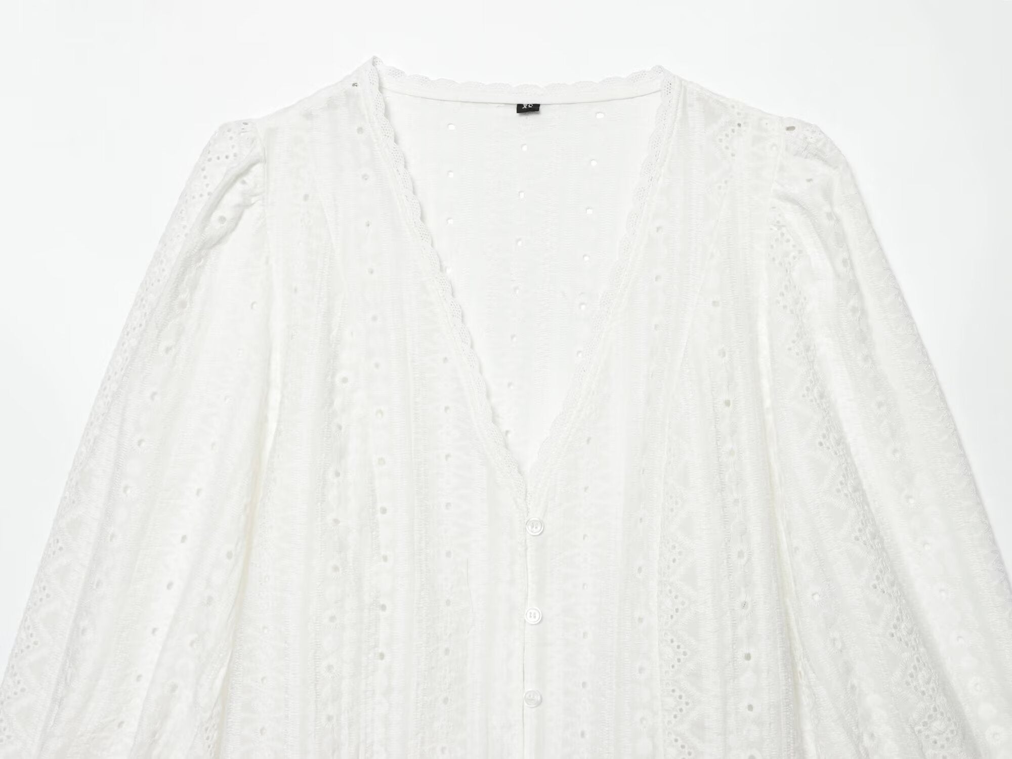 Women's hollowed out embroidered V-neck shirt